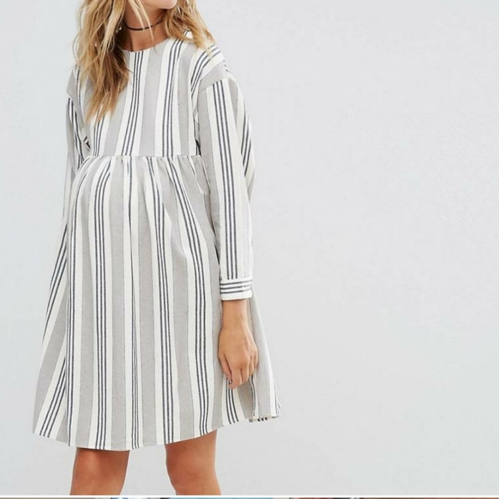 Asos Maternity 16 fits larger (18+)